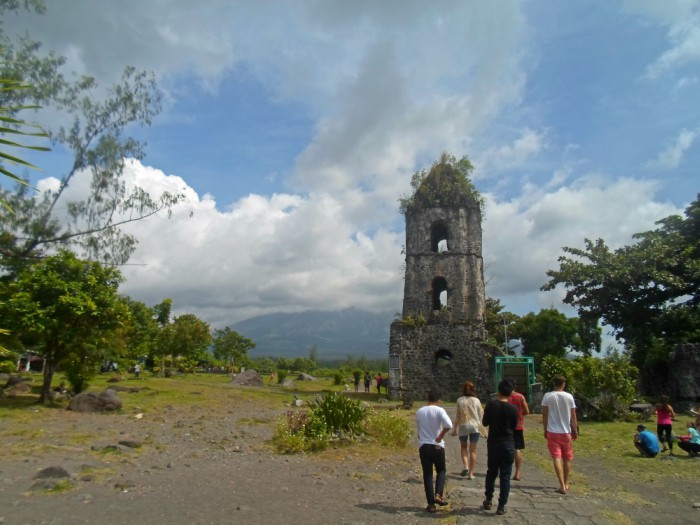 15 Greatest ALBAY TOURIST SPOTS