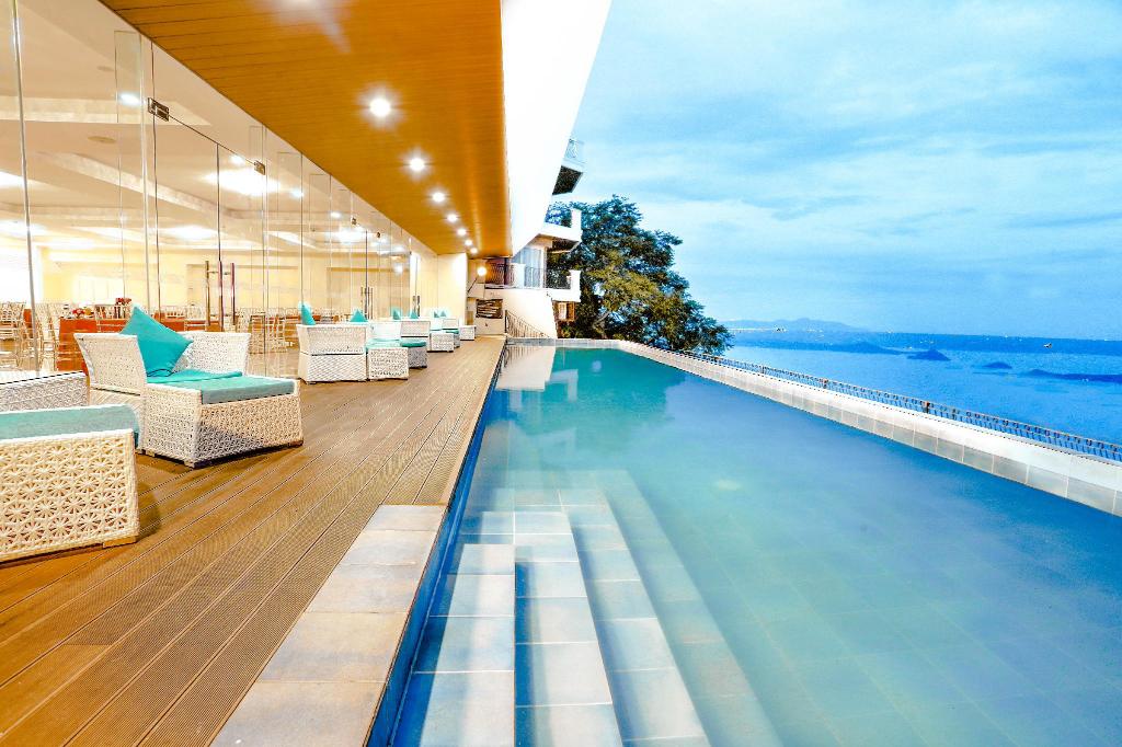 15 Best STAYCATIONS in TAGAYTAY