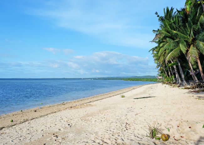 Hidden Beach in Aloguinsan