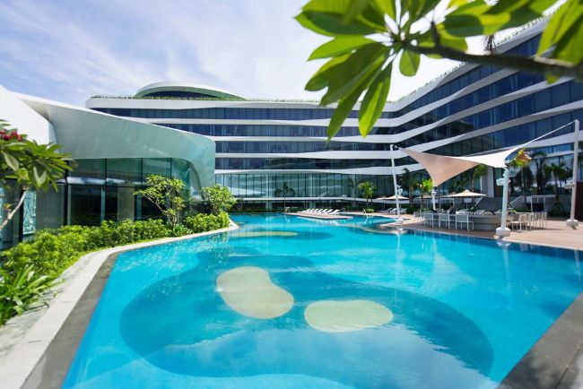 15 Finest STAYCATIONS IN MANILA
